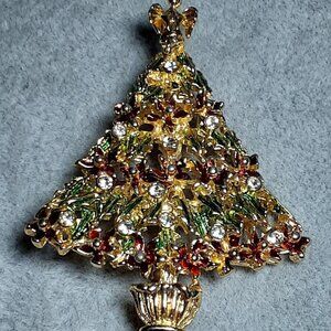 VTG AVANTE Signed Christmas Tree Brooch Pin Poinsettia Rhinestones Angel on Top